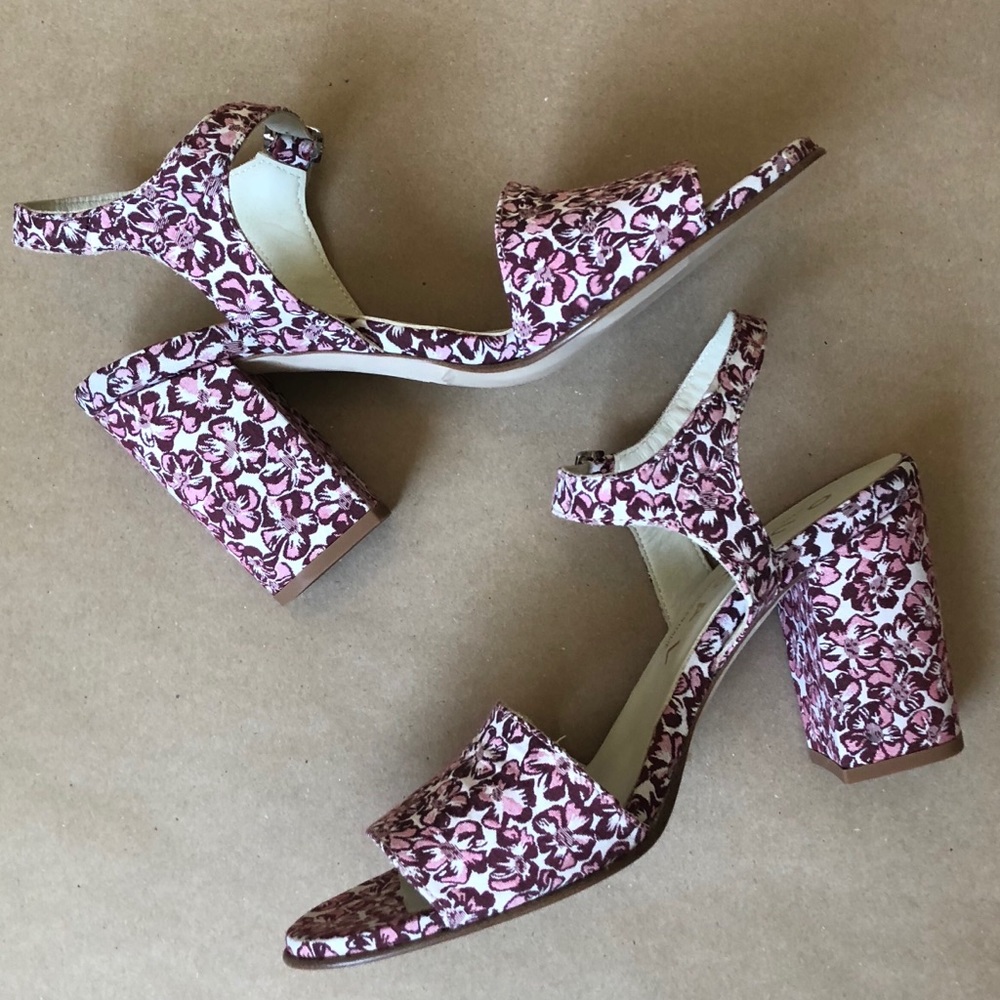 Ouigal Floral Canvas Heel (Anthropologie)